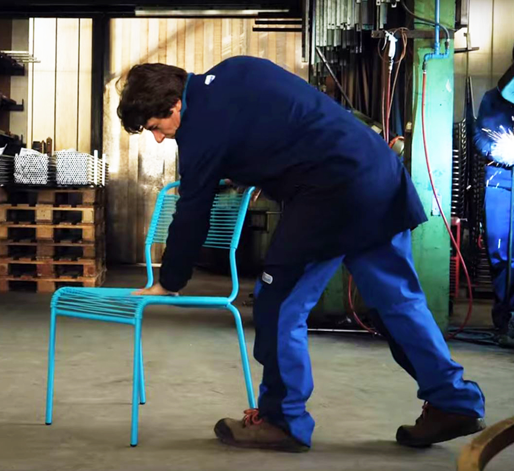 Our Classic - that’s how our Säntis 'Spaghetti' chair gets made